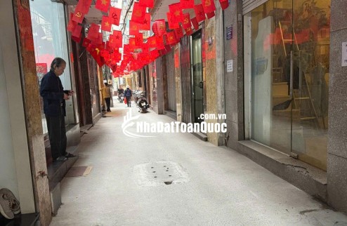 NHÀ RIÊNG  YÊN HOÀ - GẦN TRƯỜNG HỌC- PHÙ HỢP GIA ĐÌNH TRẺ GẦN PHỐ- TIỆN ÍCH ĐẦY ĐỦ