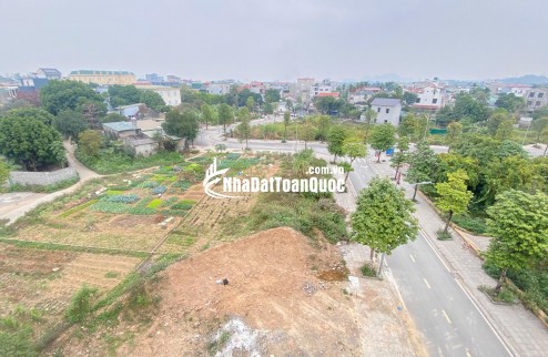 Bán gấp lô 86m2 sẵn sổ đỏ 2 mặt tiền giá đầu tư, đất đô thị trung tâm TT Lương Sơn (BP sang sổ)