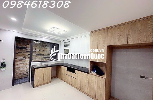 Bán nhà Cầu Giấy 45m² x 5 tầng – Ngách thông – Gần ô tô – 6 phòng ngủ