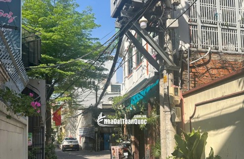 Bán nhà ngõ Thống Nhất, Gò Vấp: 100m2, 2 tầng, 6PN, sổ hồng, giá 8.6 tỷ - Cơ hội an cư lý tưởng, tiện ích đầy đủ!