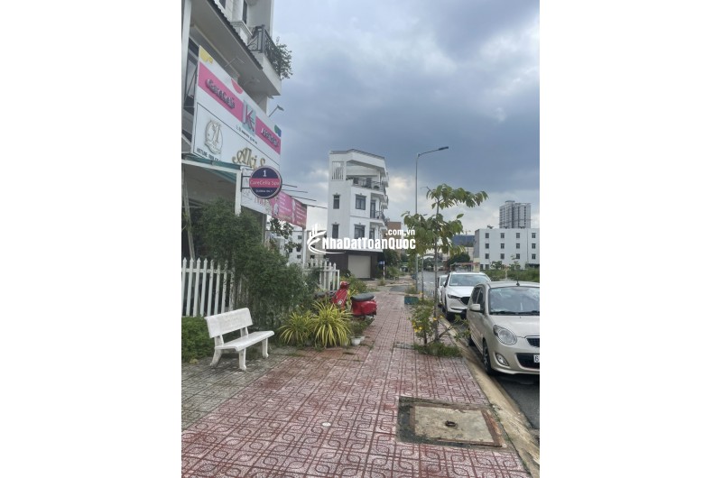 SIÊU PHẨM MẶT TIỀN D1 - KINH DOANH ĐỈNH CAO - THANG MÁY HIỆN ĐẠI - NGAY TRUNG TÂM DĨ AN