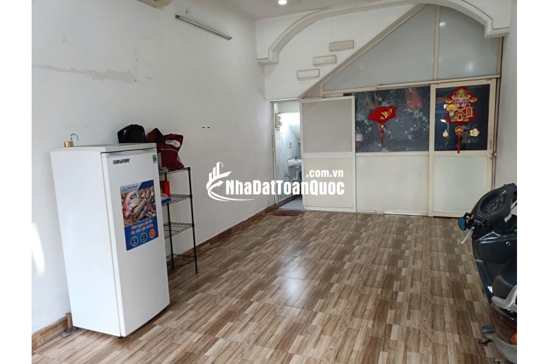 Cho thuê MB 40m2 mặt tiền Ngô Thị Thu Minh, P2, Quận Tân Bình