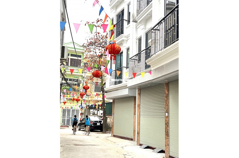 Bán nhà Liên Mạc lô góc, ô tô tránh – ô tô vào nhà, 4p ngủ, hơn 6 tỷ.