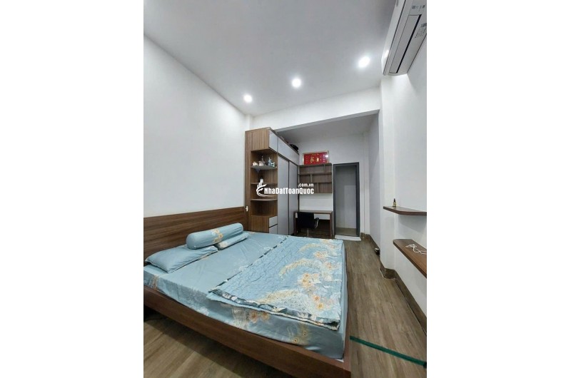 Mặt tiền hẻm 12m - Thành Thái - Quận 10 - 4 tầng - 66m2 - 16 tỷ