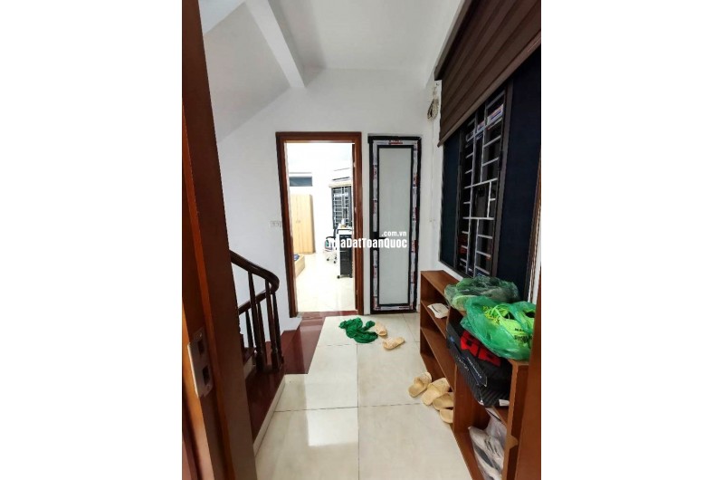 Bán nhà Liên Mạc lô góc, ô tô tránh – ô tô vào nhà, 4p ngủ, hơn 6 tỷ.