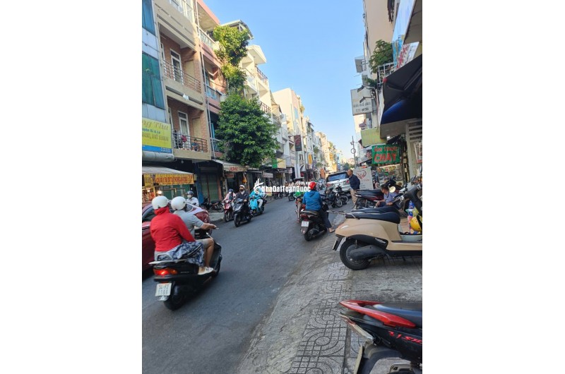 Cho thuê MB 40m2 mặt tiền Ngô Thị Thu Minh, P2, Quận Tân Bình