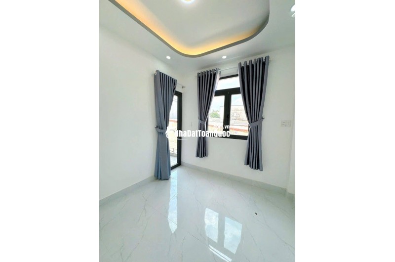 TUYỆT PHẨM NHÀ PHỐ Q7: 60M2, 2 TẦNG, SỔ ĐỎ CHÍNH CHỦ, GIÁ HỜI CHỈ 4.2 TỶ, ĐƯỜNG HUỲNH TẤN PHÁT