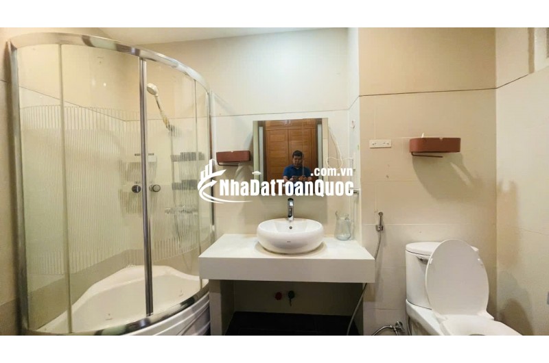 Quận 7 - Khu Phân lô Cư Xá NH - Thang máy - 90m2 - 4 tầng - 19.5 tỷ