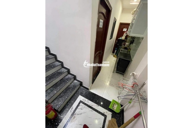 Bán nhà Q7: 81m2, ngang 6m, 4 tầng, 10pn, sổ hồng, nguyễn văn quỳ, giá 10.5 tỷ, liên hệ 0907951568.