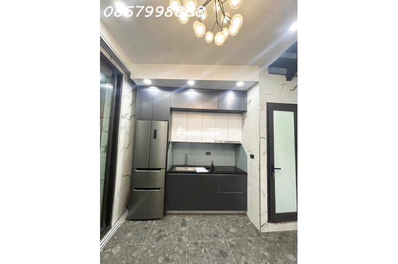 NHÀ  HIẾM  ĐẸP  - 5 TẦNG FULL CÔNG NĂNG - CHỦ TẶNG ĐỦ NỘI THẤT 8888