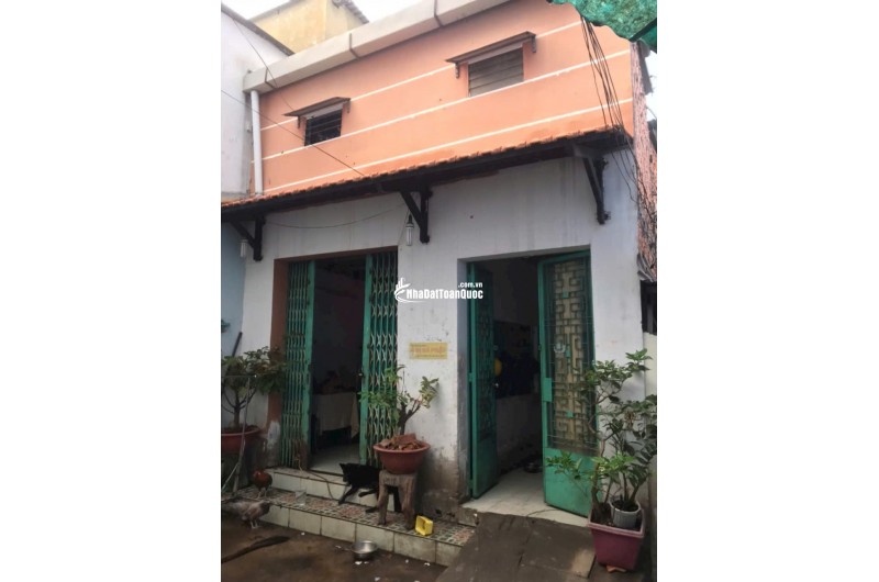 BÁN NHÀ 228/32 HẬU GIANG F9Q6 (4M6 x 22M50), SHR, CHỈ 7.5 TỶ. LH: 0933279273.