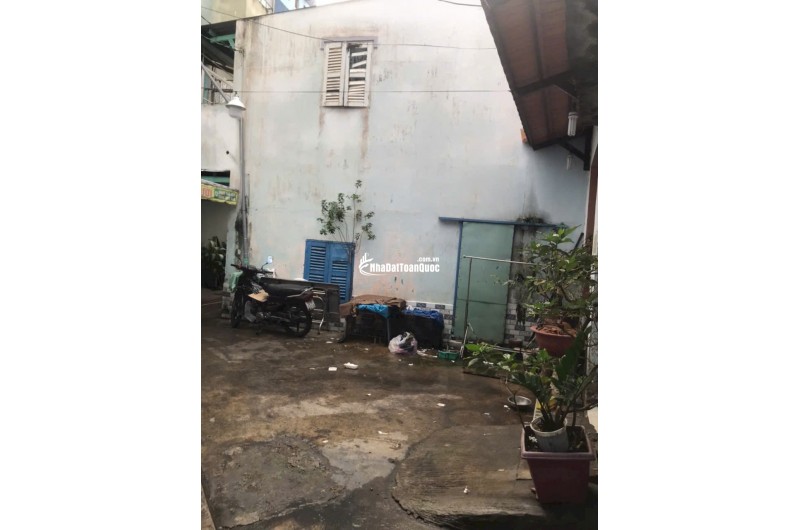 BÁN NHÀ 228/32 HẬU GIANG F9Q6 (4M6 x 22M50), SHR, CHỈ 7.5 TỶ. LH: 0933279273.