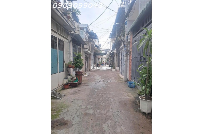 NHÀ BÁN ĐÔNG HƯNG THUẬN-Q12-GIÁP QUANG TRUNG GÒ VẤT