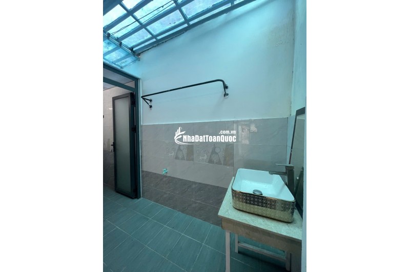 GẤP BÁN NHÀ MẶT TIỀN CHỢ THIẾC LÊ VĂN KHƯƠNG HIỆP THÀNH QUẬN 12 TIỆN KINH DOANH 85M2 - CHỈ 6.5 TỶ