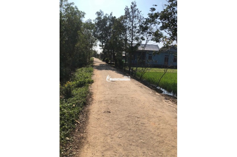 Bán đất tại Phú Gia, Xã Phú Vang, Thành Phố Huế DT: 100 m2 SHR: 620tr. LH: 0906529275