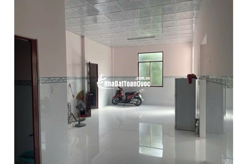 CC Gấp Bán - Nhà MT Tỉnh Lộ 6m - Vị Trí Đắt Địa Thuận Tiện Kinh Doanh - 2tỷ4 Lh:0969933159