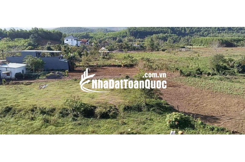 Đất làm vườn nghĩ dưỡng view sông sát đường đi Núi Thần Tài 3800m2 chỉ 5.3 tỷ. Lh:0913913077.