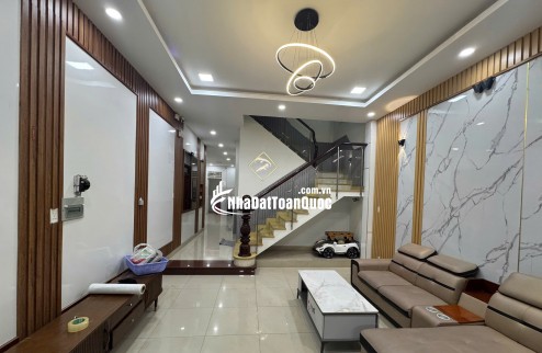 BÁN SIÊU PHẨM NHÀ MẶT TIỀN HẺM ĐẸP XE HƠI 6M- PHÙ HỢP CHO MỌI GIA ĐÌNH. LH:0931423123.