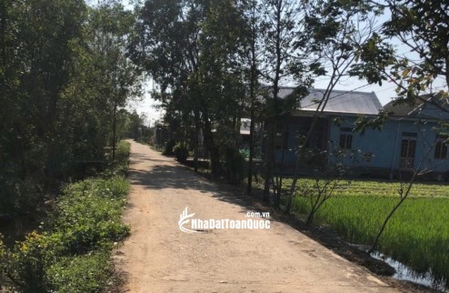 Bán đất tại Phú Gia, Xã Phú Vang, Thành Phố Huế DT: 100 m2 SHR: 620tr. LH: 0906529275