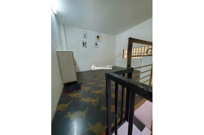 CHO THUÊ PHÒNG TRỌ 1/8 ĐƯỜNG SỐ 10 PHƯỜNG TÂN HƯNG, 18M 2,8TR/TH. LH:0919005798.