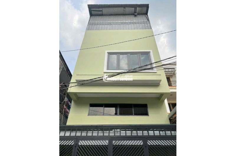 TÔI CẦN BÁN CĂN NHÀ HẺM XE HƠI 60/76 ĐƯỜNG LÝ CHÍNH THẮNG P8Q3. LH:0966775504.