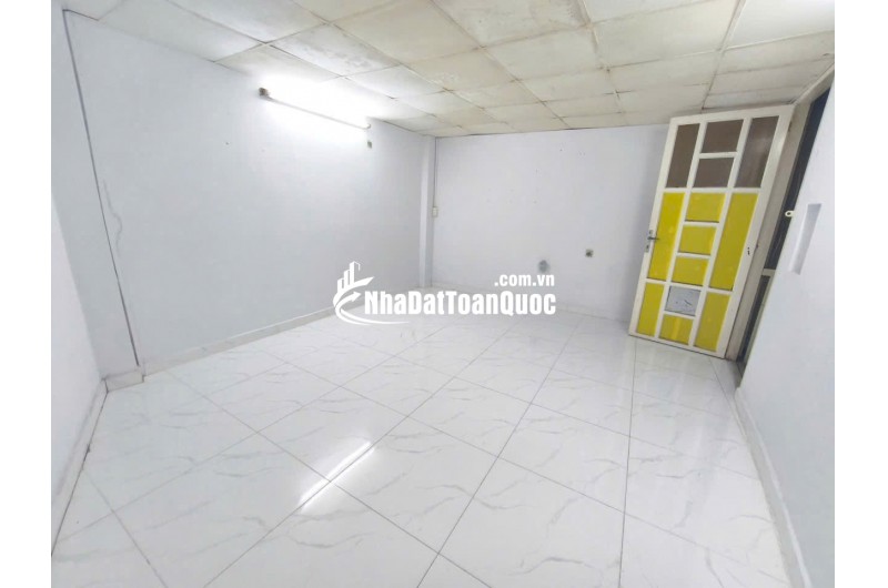 Bán nhà 1 trệt 1 lầu hẻm 322/ Trần Hưng Đạo P. Ng Cư Trinh Q1