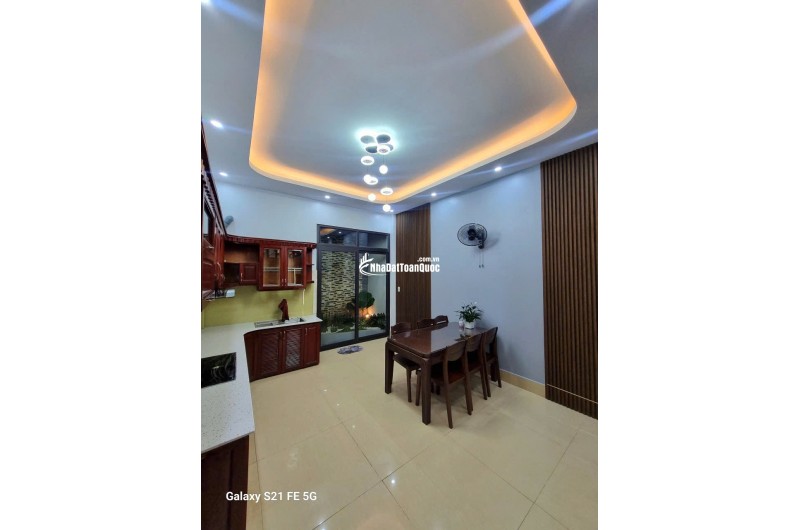 Bán nhà 4 tầng Kỳ Bá, TP Thái Bình, 70m2, sổ đỏ, 7.4 tỷ, 0978693808
