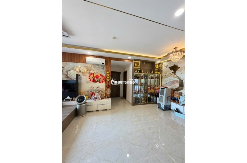 Cần bán căn 75.7m2 Toà nhà ST. Morizt cao cấp nhất Đại lộ Phạm Văn Đồng