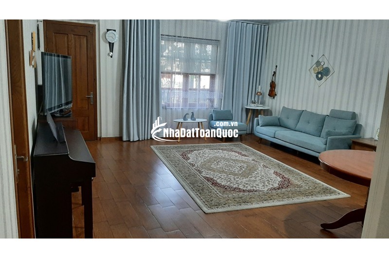 Bán căn hộ 12 Võ Văn Kiệt Q1 ngay trung tâm thành phố DT 71m2