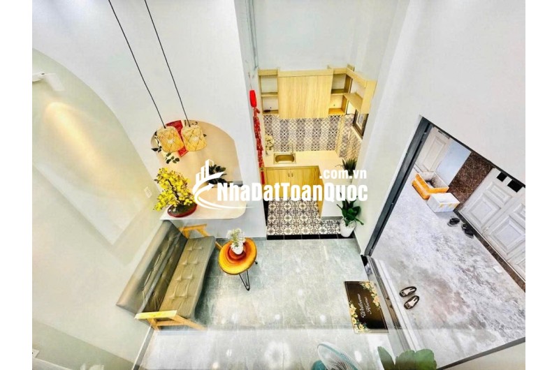 NHỈNH 2TỶ CÓ NHÀ SG - 3 TẦNG XINH LUNG LINH - GẦN NHÀ GA T3 - 10P QUA SÂN BAY - 5P TỚI EMART 2 NHỘN NHỊP - SỔ HỒNG RIÊNG TÂN BÌNH