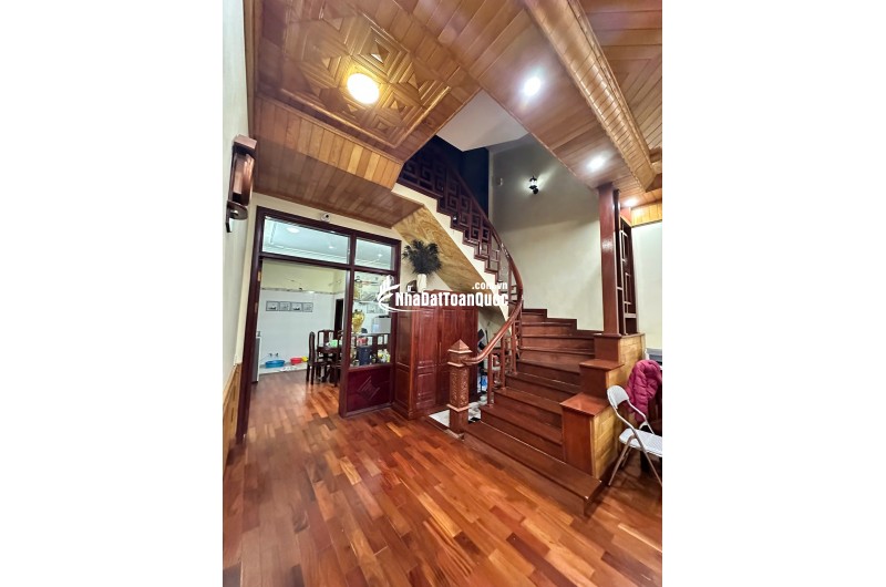 chào bán căn nhà 4 tầng 90m2 hướng đông nam khu ĐÔ thị Trần Lãm