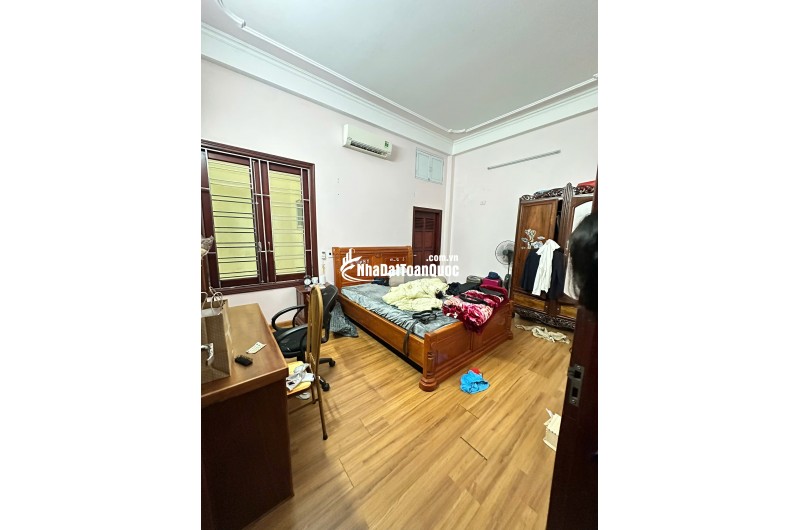 chào bán căn nhà 4 tầng 90m2 hướng đông nam khu ĐÔ thị Trần Lãm