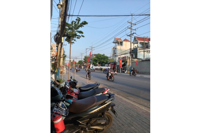 Bán nhà mặt tiền đường 22/12, kết hợp 13 phòng trọ tại  P. An Phú, TP Thuận An - Giá tốt nhất khu vực.