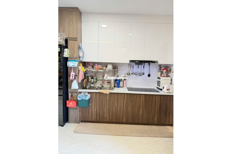 Cần bán căn 75.7m2 Toà nhà ST. Morizt cao cấp nhất Đại lộ Phạm Văn Đồng