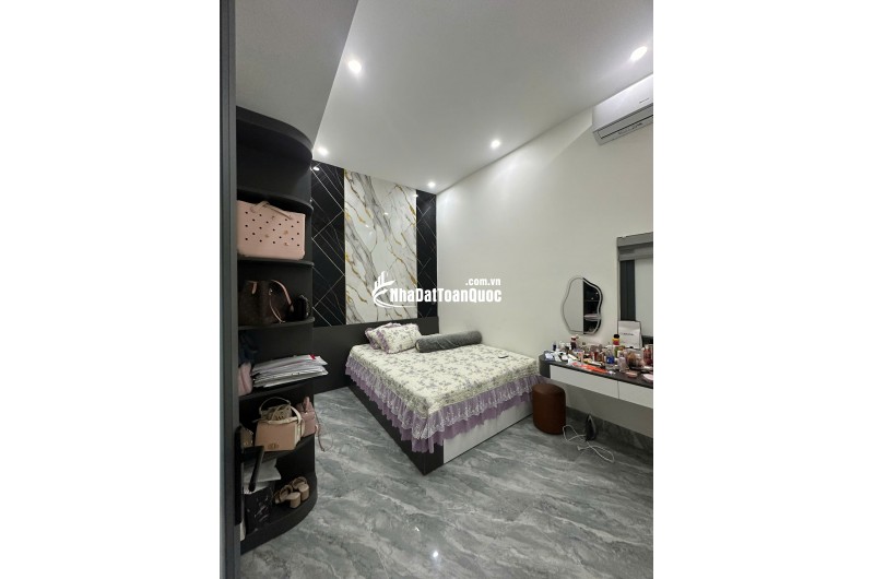 Bán nhà 2 tầng chỉ 7 tỷ 95 ngay trung tâm quận Cẩm Lệ, Đà Nẵng