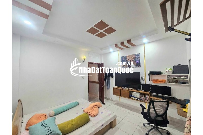 TRUNG TÂM TRƯỜNG THỌ - NHÀ 3 TẦNG 4PN RỘNG RẢI - ĐẦY ĐỦ CÔNG NĂNG - KHU DÂN TRÍ CAO - OTO NGỦ TRONG NHÀ
PHƯỜNG THỦ ĐỨC