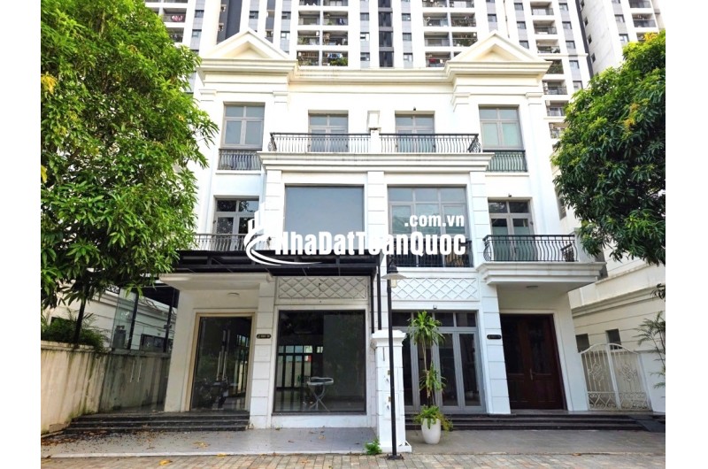 BÁN BIỆT THỰ VINHOMES RIVERSIDE 176M2 - ĐẲNG CẤP GIỚI TINH HOA - QUỸ CĂN KHAN HIẾM 0372311369