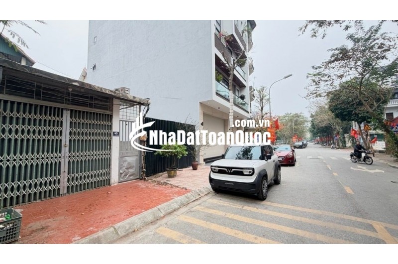 ĐẤT MẶT PHỐ GIANG BIÊN- VIỆT HƯNG 64M2 - HƠN 18 TỶ