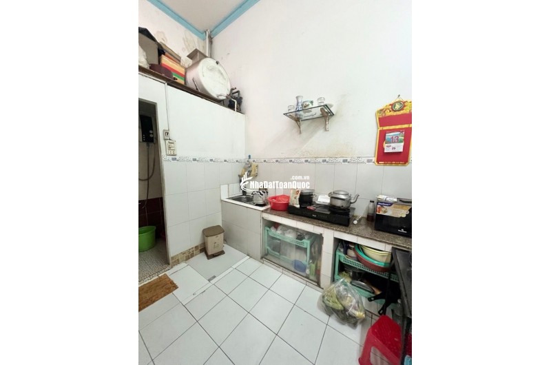 Chủ gấp bán định cư nước ngoài- Nhà 2 tầng Tô Hiệu