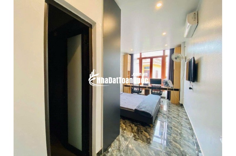 bán nhà 3 tầng mặt đường ngô thì nhậm gần cầu công trắng, giá chỉ 46xx mà kinh doanh rất tốt