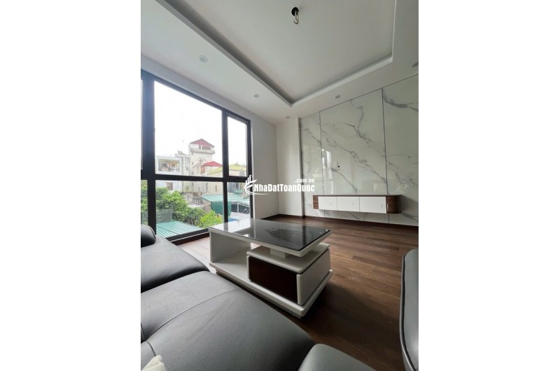 CHỈ 5.68 TỶ CÓ NHÀ LÔ GÓC PHÚC LỢI - 4 TẦNG Ở NGAY - SÁT VÁCH VINHOMES