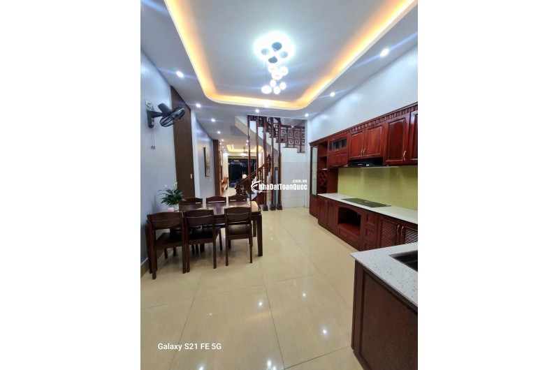 Bán nhà 4 tầng Kỳ Bá, TP Thái Bình, 70m2, sổ đỏ, 7.4 tỷ, 0978693808
