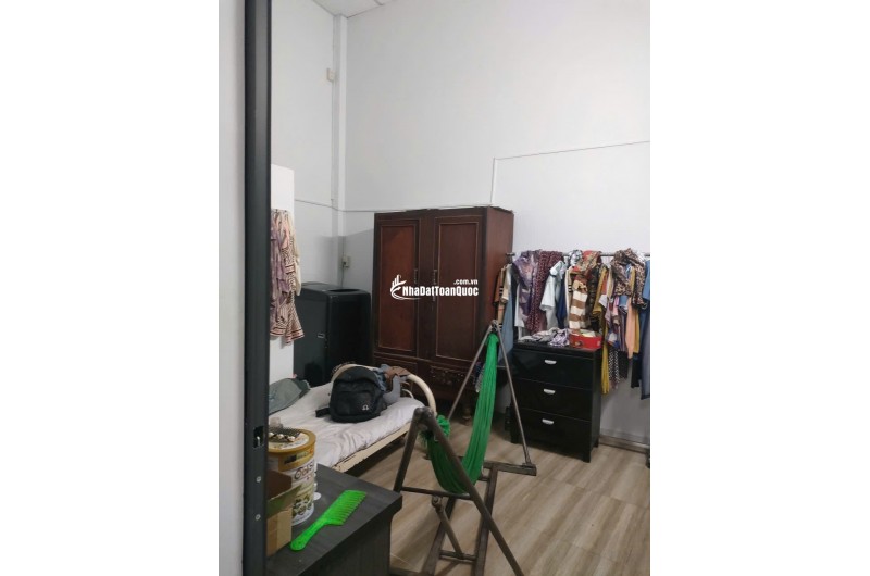 Bán nhà hẻm xe tải cách Bùi Công Trừng 200m tại Hóc Môn