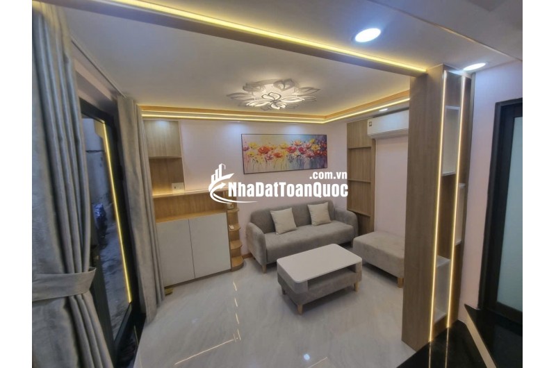 Chỉ 5 tỷ mua được căn nhà ngay trung tâm 126A/1 Nguyễn Cư Trinh Q1