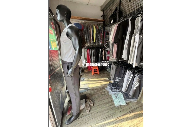 Sang mặt bằng 25m2 riêng biệt giá cực rẻ ở Dạ Nam P2 Q8