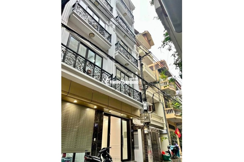 Bán nhà có 102 phố Phan Đình Giót, Nhà Đẹp chỉ việc sách vali vào ở 45m²  Giá 9,1 Tỷ