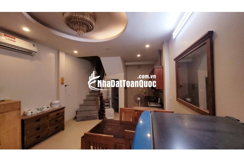 BAN NHÀ THỤY KHUE- TÂY hỒ- 4 TẦNG- 3PN- Ô TÔ