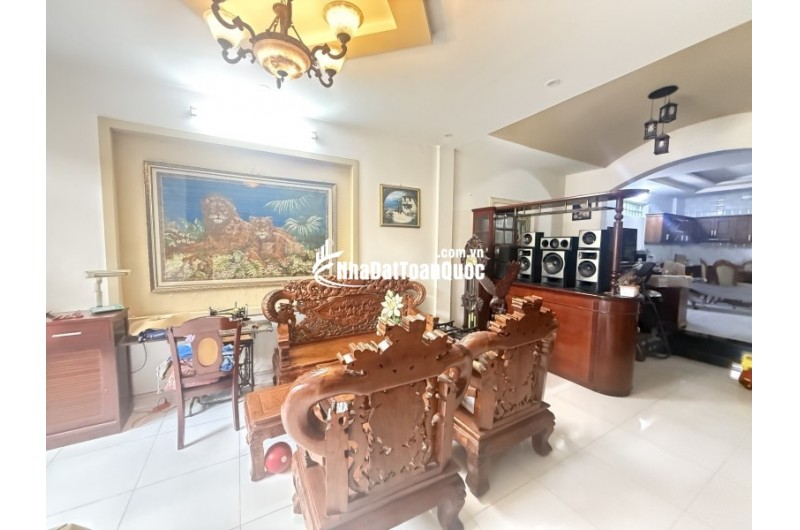 Bán Biệt Thự Mặt Tiền Linh Đông Thủ Đức -243m2 ngang 7m  - Vừa Ở Vừa Kinh Doanh - 36 Tỷ