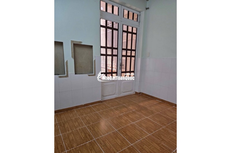 Bán nhà Q7: 35m2, 2 tầng, 2pn, sổ hồng, hẻm Huỳnh Tấn Phát, gần KCX Tân Thuận. giá 3.5 tỷ,