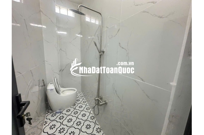  HÀNG HIẾM - NHÀ ĐẸP HẺM KINH DOANH THÔNG TRƯƠNG THỊ HOA - Q12-NGANG ĐỈNH 5m - 4 TẦNG KIÊN CỐ - FULL NỘI THẤT